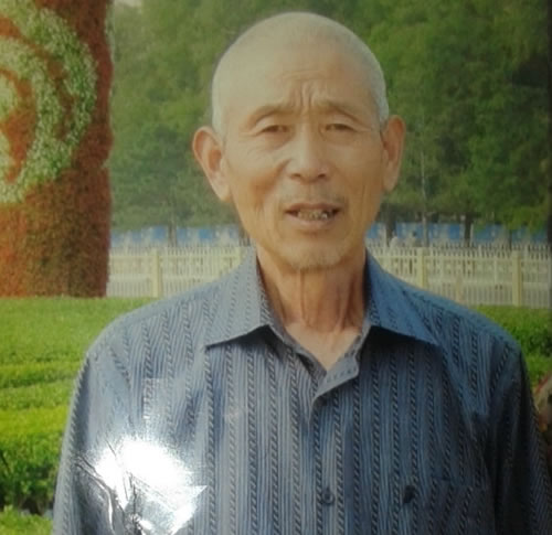 纪庆江，男，68岁，新浦润城东方门口走失